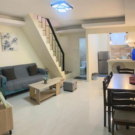 2 Bedroom Townhouse In Bacolod City Eksteriør bilde
