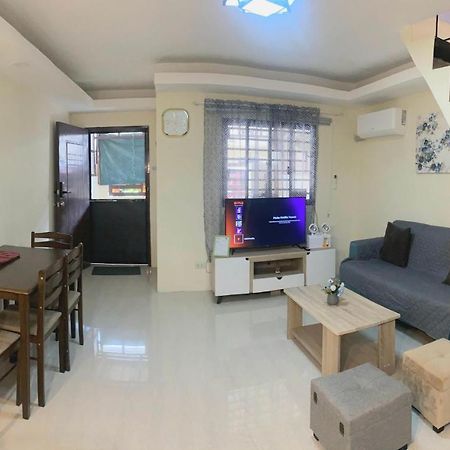 2 Bedroom Townhouse In Bacolod City Eksteriør bilde
